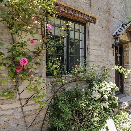 Fox Den Cottage Castle Combe Ngoại thất bức ảnh