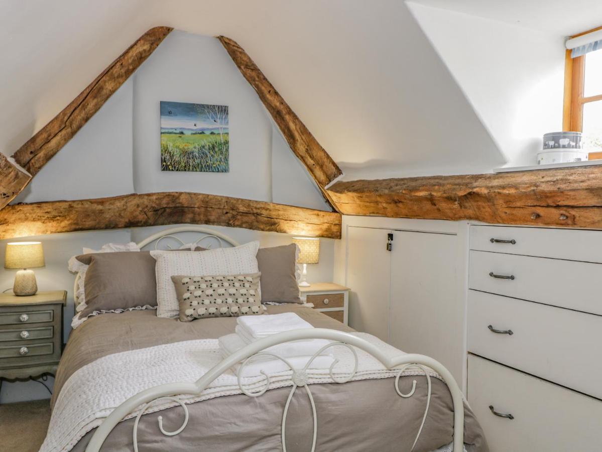 Fox Den Cottage Castle Combe Ngoại thất bức ảnh